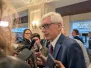 Эверс призывает Минэнерго США не сокращать инвестиции в энергетику Висконсина на $1,5 млрд