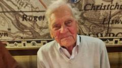 102-летний мужчина умер после предполагаемого толчка в пабе Кумбрана